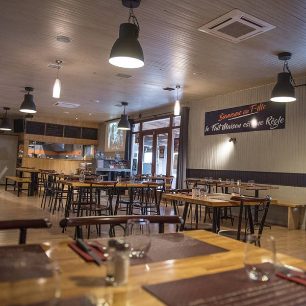 Le restaurant - T-Me - Murol - restaurant CHAMBON-SUR-LAC